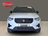 Neu Volvo XC40 Plus 163 PS (119 kW) 2026 Crystal white / metallic SUV