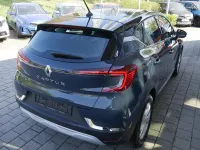Gebraucht Renault Captur 101 PS (74 kW) 2021 Blue rpe + black gne SUV