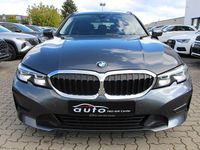 Gebraucht BMW 320 Advantage 190 PS (139 kW) 2021 Grau Kombi