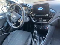 Gebraucht Ford Fiesta Cool & Connect 100 PS (73 kW) 2018 Grau Kleinwagen