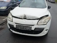 Gebraucht Renault Mégane Dynamique 131 PS (96 kW) 2010 Weiß Limousine