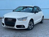 Gebraucht Audi A1 Attraction 86 PS (63 kW) 2011 Weiß Kleinwagen