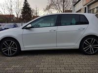 Gebraucht VW Golf VII Highline 150 PS (110 kW) 2019 Weiß Limousine