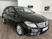 Gebraucht Mercedes B180 122 PS (89 kW) 2014 Schwarz Van / Kleinbus