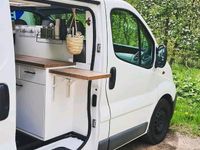 Second-hand Opel Vivaro 110 CP (80 kW) 2008 Alb Monovolum