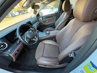 Gebraucht Mercedes E300 306 PS (225 kW) 2019 Weiß Kombi