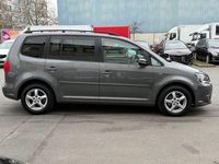 Gebraucht VW Touran Comfortline 105 PS (77 kW) 2012 Grau Van / Kleinbus