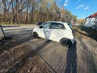 Gebraucht Renault Twingo Life 69 PS (50 kW) 2016 Weiß Kleinwagen