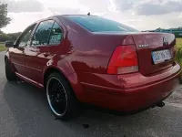 Gebraucht VW Bora 101 PS (74 kW) 1999 Rot Limousine