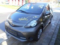 Gebraucht Toyota Aygo Cool 68 PS (50 kW) 2012 Braun Kleinwagen