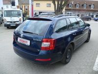 Gebraucht Skoda Octavia Ambition 105 PS (77 kW) 2013 Blau metallic Kombi