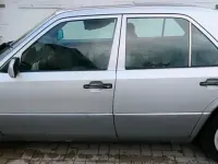 Gebraucht Mercedes E250 90 PS (66 kW) 1992 Limousine