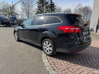 Gebraucht Ford Focus Titanium 125 PS (91 kW) 2016 Schwarz Limousine