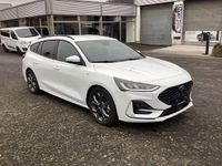 Gebraucht Ford Focus ST-Line 155 PS (114 kW) 2024 Frostweiß Kombi