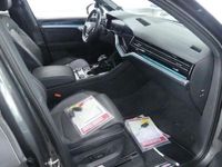 gebraucht VW Touareg 4.0 V8 TDI 4Motion R line Black Style