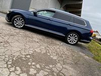 Gebraucht VW Passat 150 PS (110 kW) 2016 Blau Kombi
