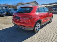 Gebraucht Audi Q3 Design 150 PS (110 kW) 2015 Rot SUV