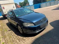 Gebraucht VW Passat Comfortline 140 PS (102 kW) 2011 Blau Kombi
