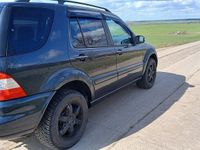 Gebraucht Mercedes ML500 292 PS (214 kW) 2002 Schwarz SUV