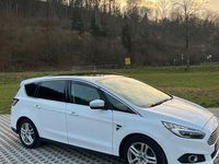Gebraucht Ford S-MAX Titanium 241 PS (177 kW) 2018 Weiß Van / Kleinbus