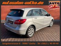 Gebraucht Mercedes B180 122 PS (89 kW) 2014 Silber Van / Kleinbus