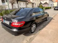 Second-hand Mercedes E200 Avantgarde 184 CP (135 kW) 2012 Negru Berlinǎ