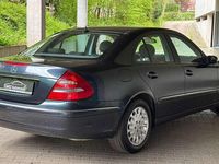 Gebraucht Mercedes E270 Elegance 177 PS (130 kW) 2004 Blau Limousine