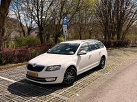 Gebraucht Skoda Octavia 110 PS (80 kW) 2016 Weiß Kleinwagen