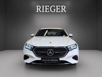 Gebraucht Mercedes E300 Avantgarde 197 PS (144 kW) 2024 Weiß Limousine