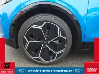 Używany Ford Capri Premium 210 kW (286 KM) 2025 Niebieski SUV