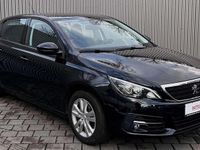Gebraucht Peugeot 308 Active 131 PS (96 kW) 2021 Schwarz Kleinwagen