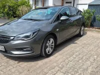 Gebraucht Opel Astra Edition 150 PS (110 kW) 2016 Grau Limousine