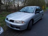 Gebraucht Mitsubishi Carisma 125 PS (91 kW) 2001 Silber Limousine