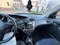 Gebraucht Ford Focus 101 PS (74 kW) 2000 Grau Kleinwagen