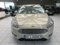 Gebraucht Ford Focus Titanium 125 PS (91 kW) 2017 Beige Limousine