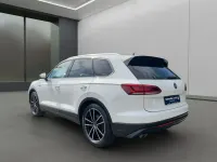 Gebraucht VW Touareg 231 PS (169 kW) 2020 Weiss / pure white SUV