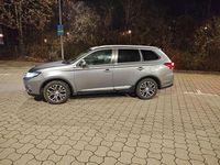 Gebraucht Mitsubishi Outlander Top 150 PS (110 kW) 2017 Grau SUV