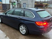 Gebraucht BMW 530 Sport Line 272 PS (200 kW) 2012 Blau Kombi
