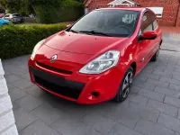 Gebraucht Renault Clio III 75 PS (55 kW) 2011 Rot Kleinwagen