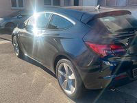 Gebraucht Opel Astra GTC 200 PS (147 kW) 2014 Schwarz Limousine