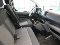 Gebraucht Opel Vivaro-e Combi 120 PS (88 kW) 2023 Casabl/arctic/eisweiss/kaolin Van / Kleinbus