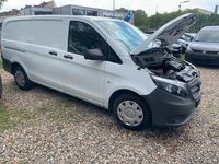 Gebraucht Mercedes Vito 114 PS (83 kW) 2019 Weiß Van