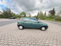 Używany Opel Corsa 58 KM (42 kW) 2002 Zielony Hatchback