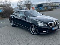 Gebraucht Mercedes E300 AMG 231 PS (169 kW) 2011 Schwarz Limousine