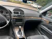 Gebraucht Mercedes E320 204 PS (150 kW) 2004 Silber Limousine