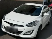 Gebraucht Hyundai i30 99 PS (72 kW) 2015 Weiß Limousine