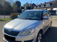 Gebraucht Skoda Fabia 90 PS (66 kW) 2010 Silber Kombi