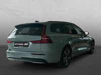 Gebraucht Volvo V60 Plus 197 PS (144 kW) 2025 Andere Kombi