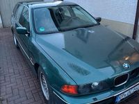 Gebraucht BMW 540 289 PS (212 kW) 1999 Grün Kombi