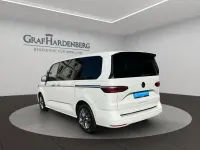Gebraucht VW Multivan Style 150 PS (110 kW) 2025 Candyweiß Van / Kleinbus